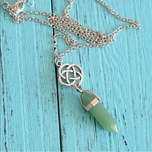 Natural Quartz Stone Celtic Knot Green Energy Yoga